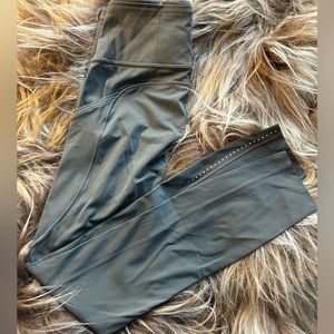 Lululemon Fast and Free High-Rise Tight 25” - Grey